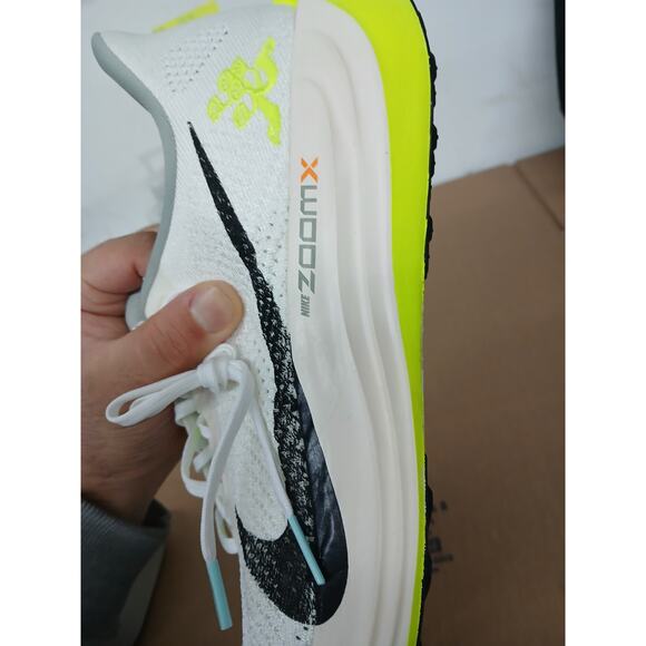 USED Nike Pegasus Plus Men\'s Road Running Shoes,Sail/Pale Ivory/Volt/Black-Sz 11 main image 6